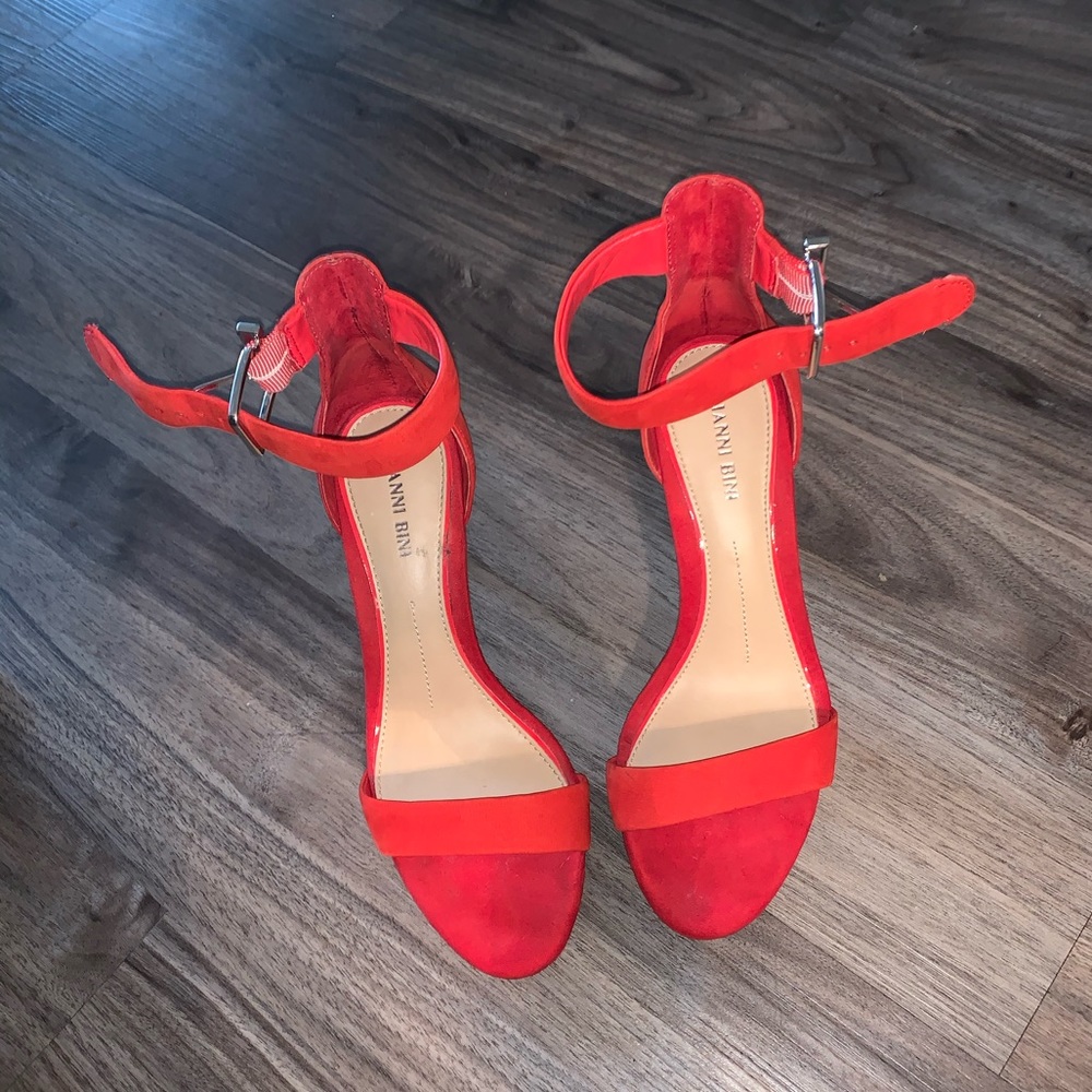 Gianni Bini red heels